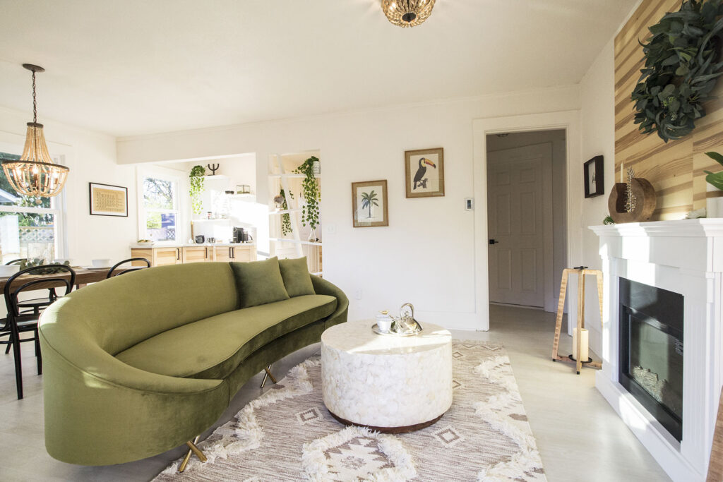 3.-02.2-Living-Room